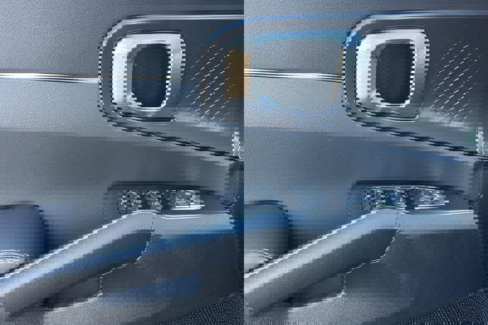 New 2026 Kia Sorento S image 7