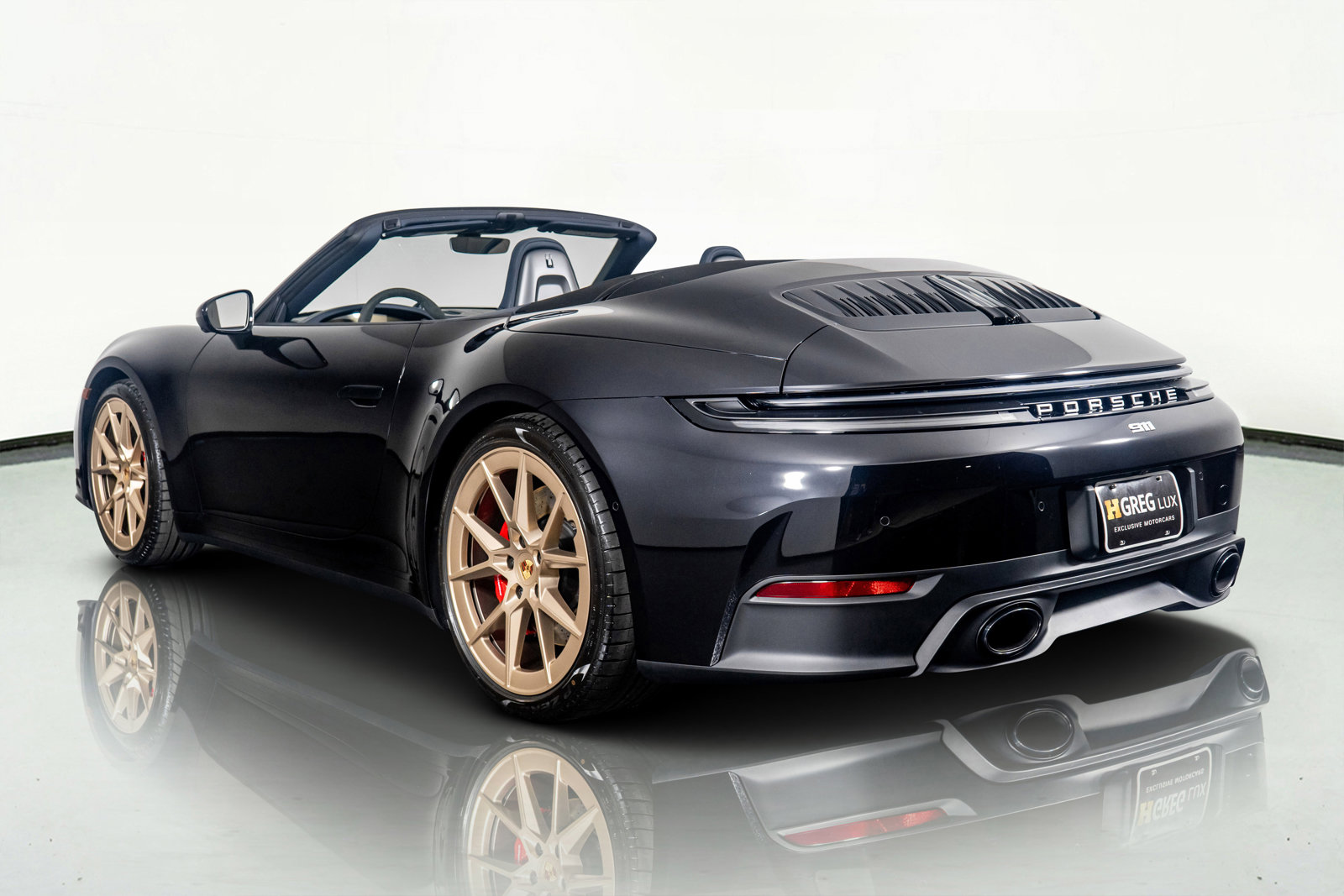 Used 2025 Porsche 911 Carrera S image 15