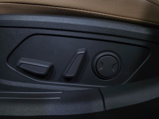 Used 2025 Hyundai Sonata Limited FWD image 33