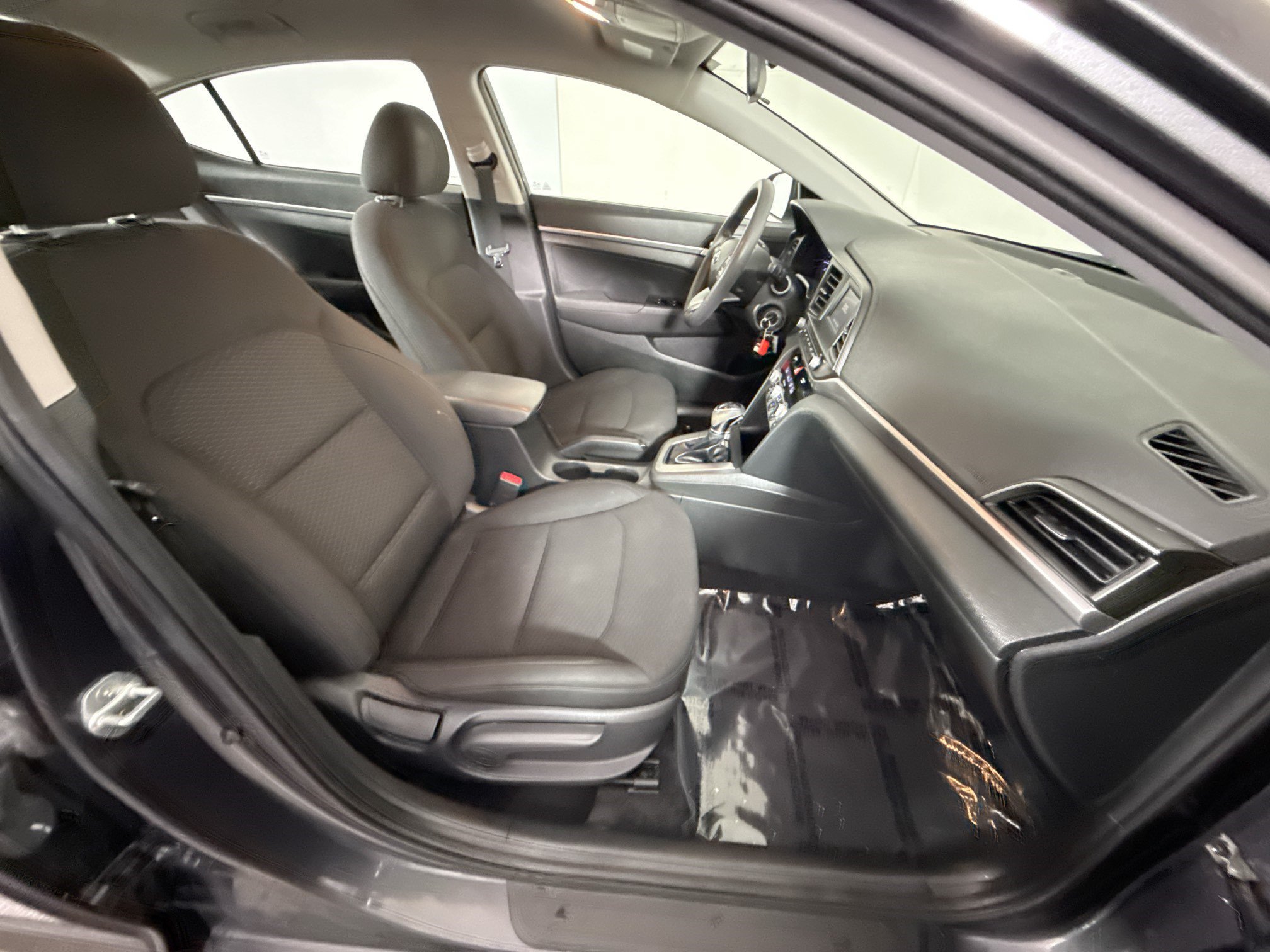 Used 2020 Hyundai Elantra SE w/ Cargo Package (C1) FWD image 28