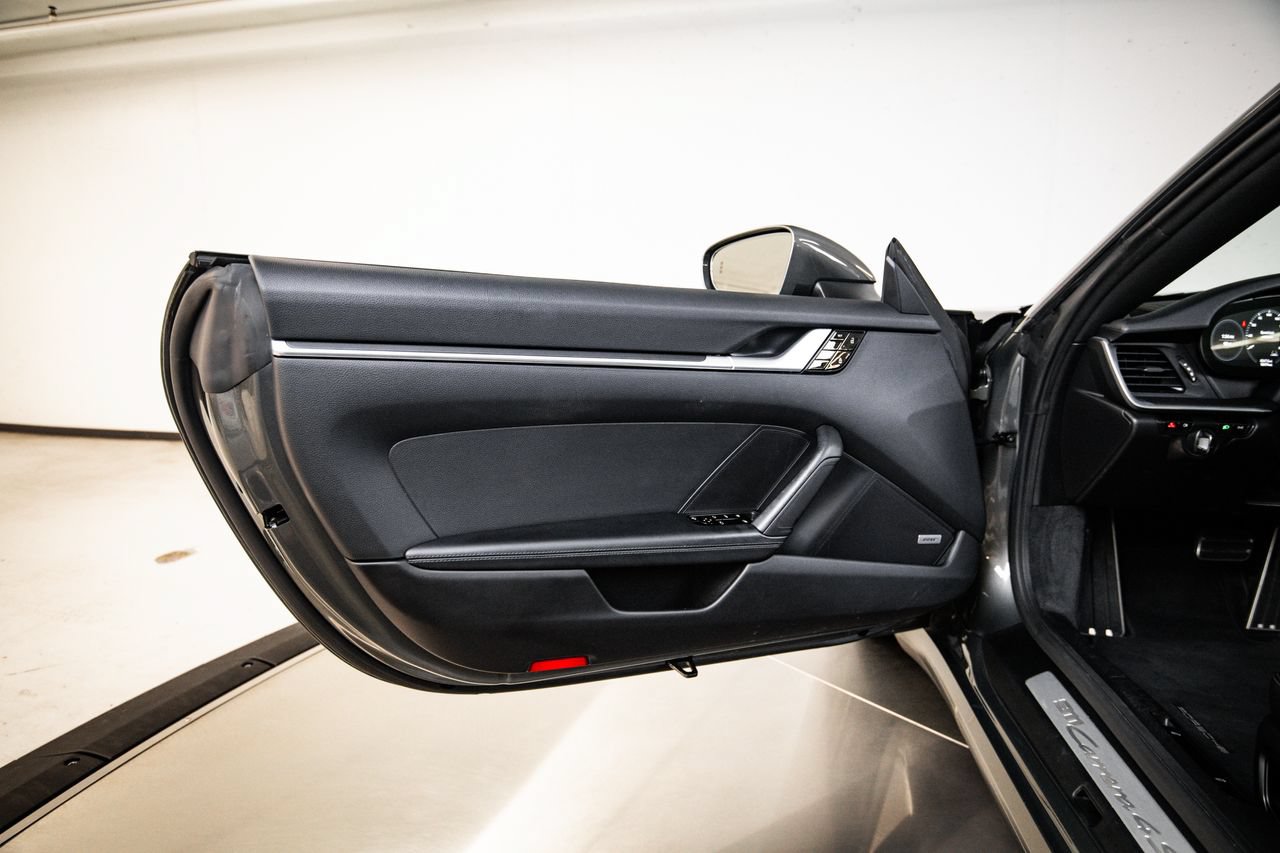 Certified 2020 Porsche 911 Carrera 4S AWD/4WD image 23
