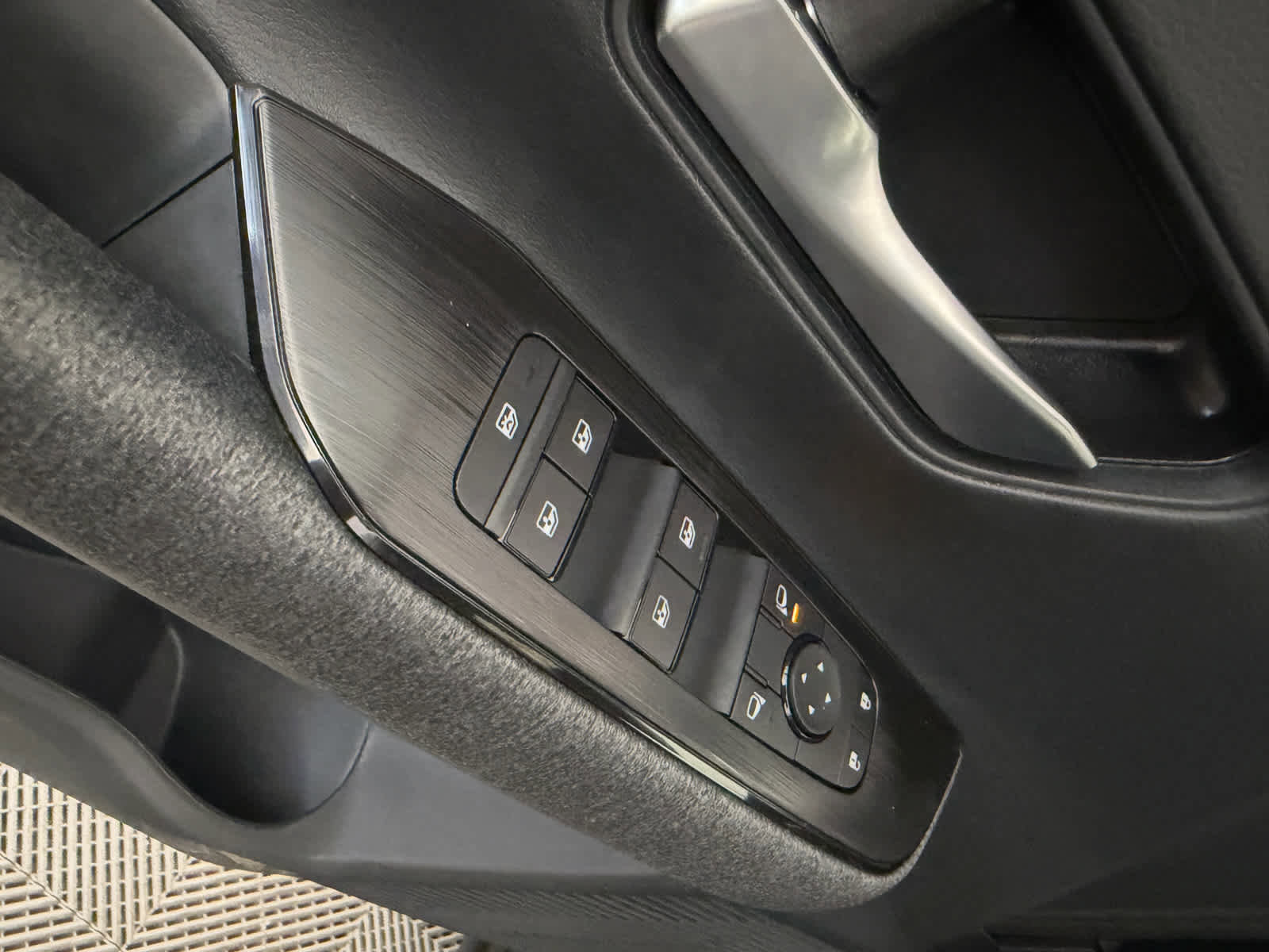 New 2026 Nissan Kicks SV w/ Interior Electronics Package FWD image 23