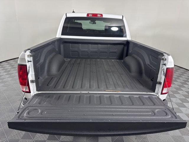 Used 2022 RAM 1500 Classic SLT w/ Electronics Convenience Group image 11