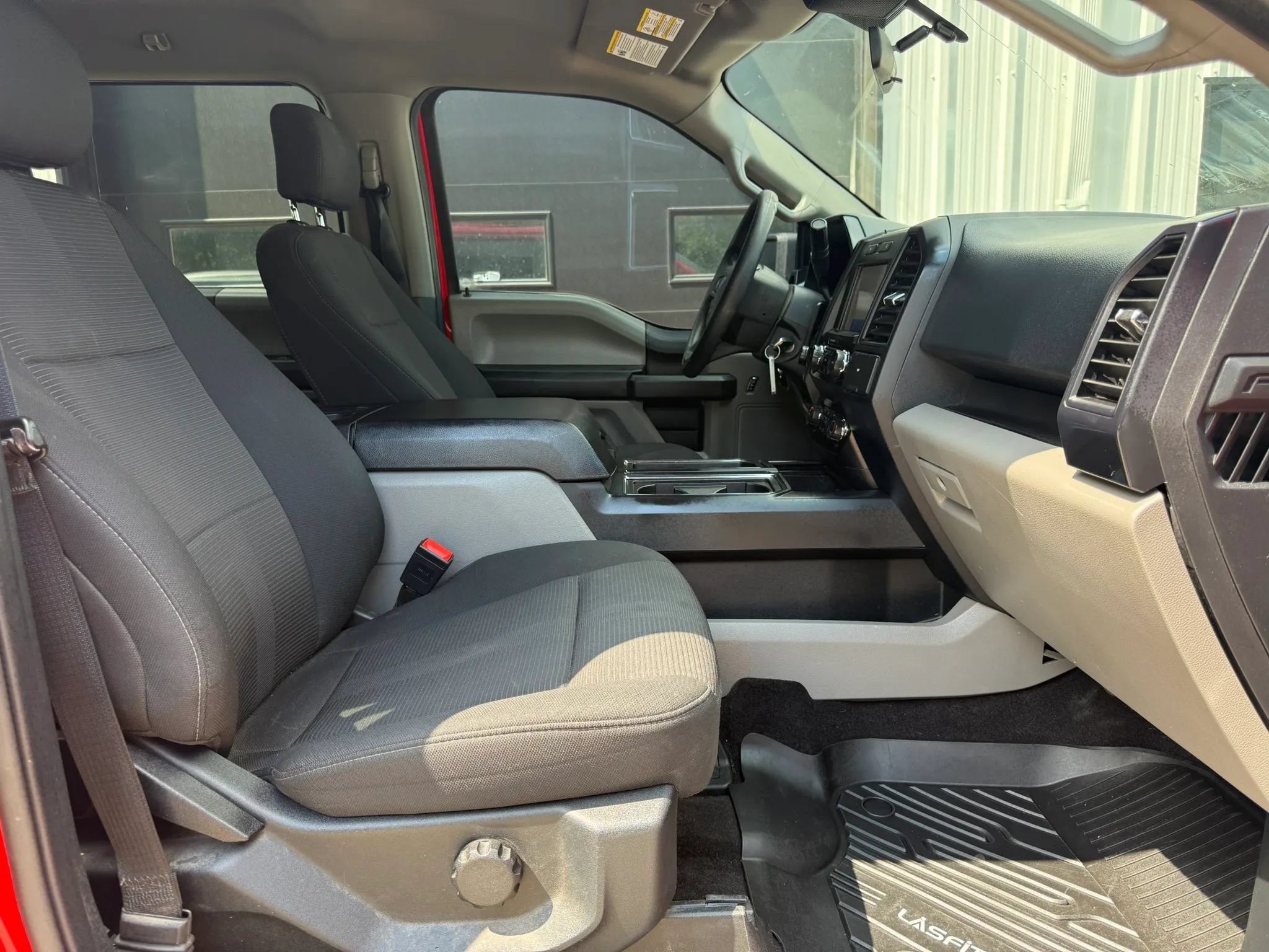 Used 2019 Ford F150 XL w/ Equipment Group 101A Mid AWD/4WD image 9
