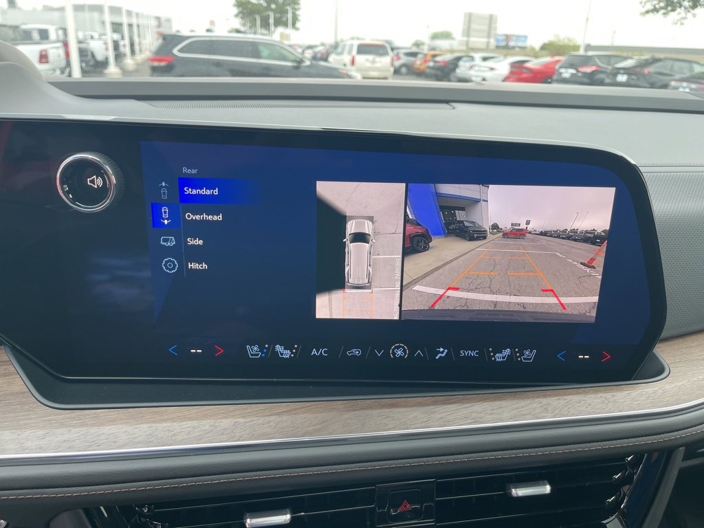 New 2025 Chevrolet Tahoe High Country image 32