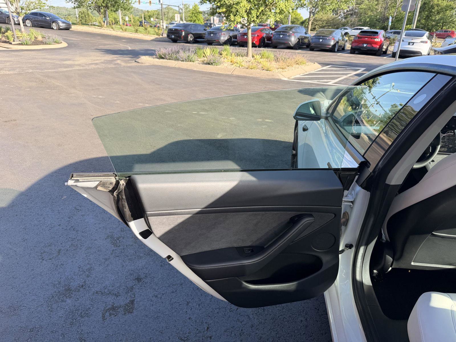 Used 2021 Tesla Model 3 Standard Range Plus RWD image 14