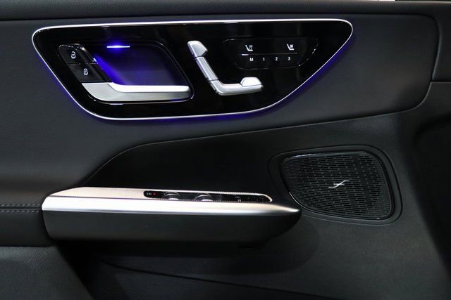 Certified 2025 Mercedes-Benz GLC 300 4MATIC image 3