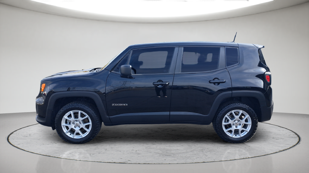 Used 2023 Jeep Renegade Latitude AWD/4WD image 8