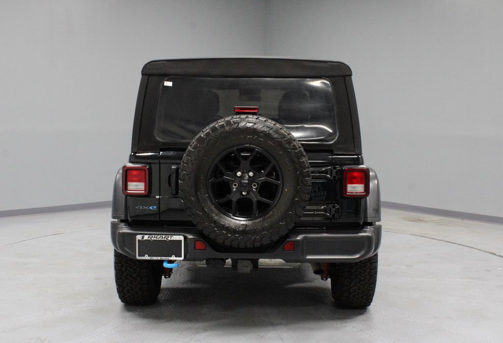 Used 2024 Jeep Wrangler Unlimited AWD/4WD image 9