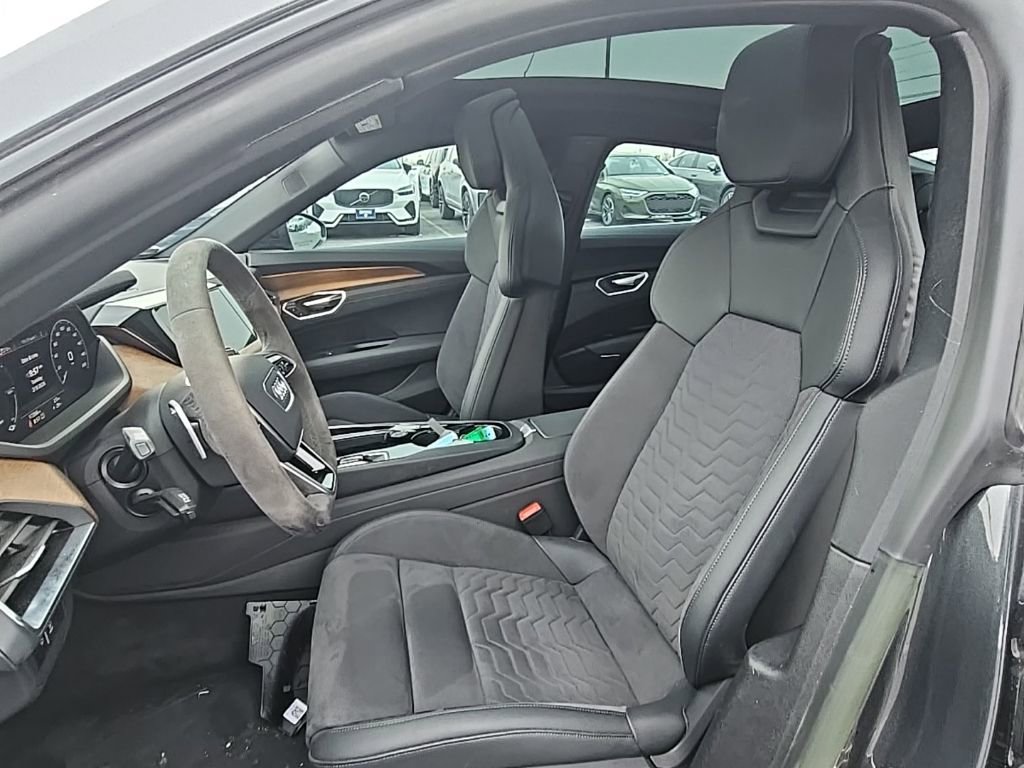 Used 2023 Audi e-tron GT Premium Plus w/ Executive Package image 3