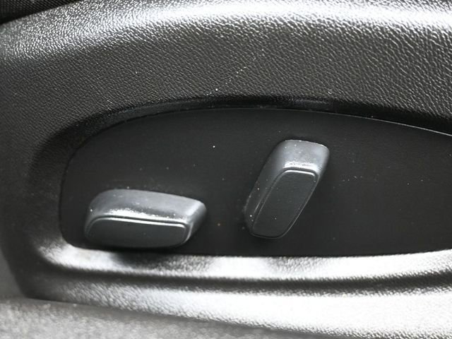 Used 2020 Chevrolet Camaro LT RWD image 13