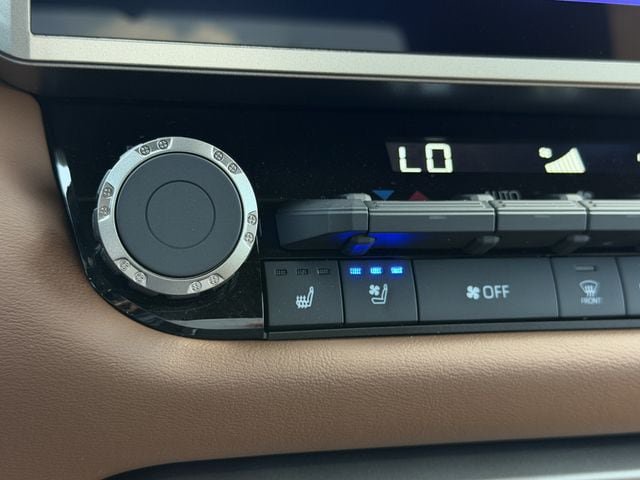 New 2026 Toyota Tundra 1794 Edition AWD/4WD image 21