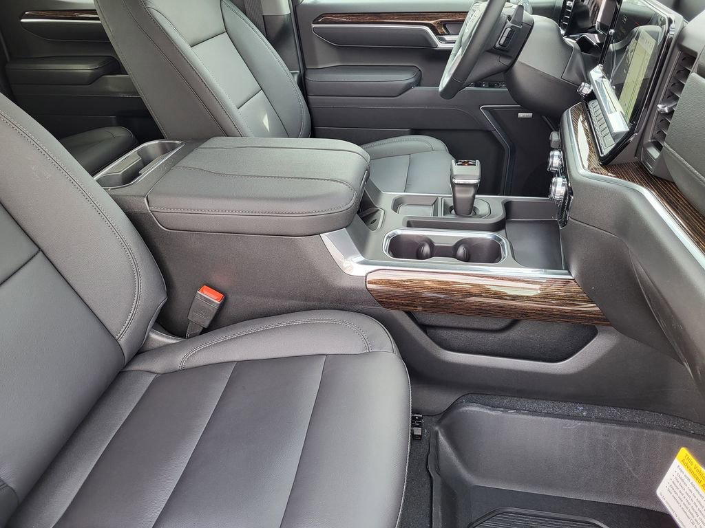 New 2026 GMC Sierra 1500 Elevation w/ Elevation Premium Package image 9