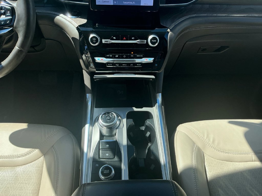 Certified 2023 Ford Explorer Platinum w/ Class IV Trailer Tow Package AWD/4WD image 20