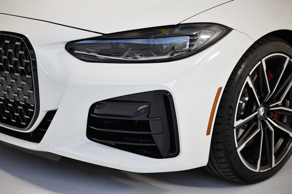 Used 2022 BMW M440i Convertible w/ Premium Package image 9