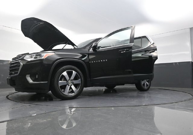 Used 2020 Chevrolet Traverse LT w/ LT Premium Package AWD/4WD image 42