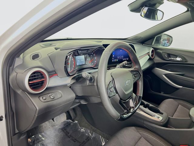 Used 2024 Chevrolet Trax RS image 11