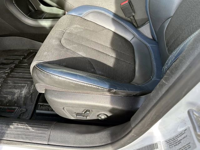 Used 2016 Chrysler 200 S w/ Comfort Group image 19