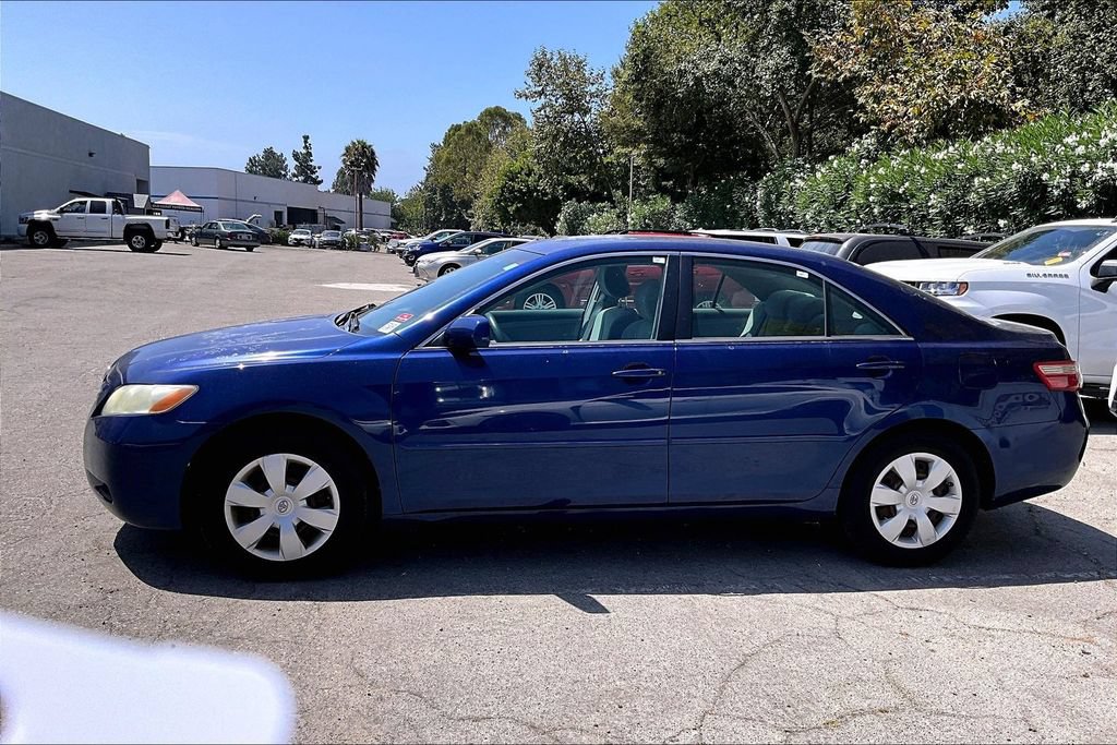 Used 2007 Toyota Camry LE FWD image 7