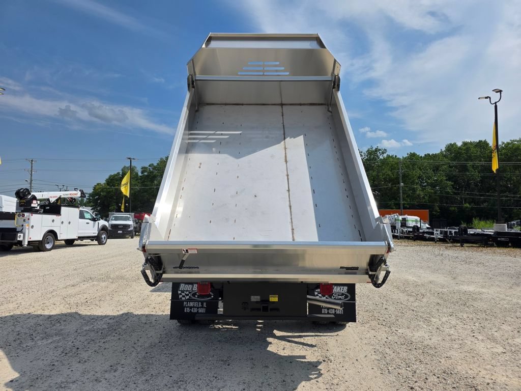 New 2026 Ford F550 4x4 Supercab Super Duty image 13