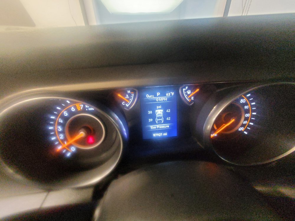 Used 2018 Jeep Wrangler Sport AWD/4WD image 23