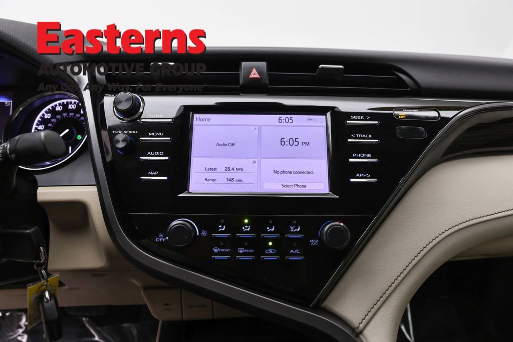 Used 2019 Toyota Camry LE FWD image 12