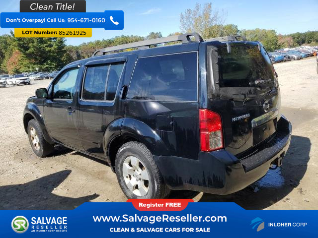 Used 2011 Nissan Pathfinder S image 3