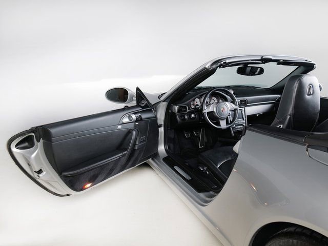 Used 2010 Porsche 911 Carrera S image 24