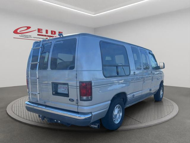 Used 2003 Ford E-150 and Econoline 150 RWD image 6