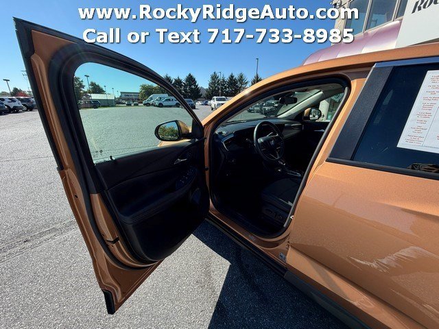 Used 2025 Buick Encore GX Preferred w/ Advanced Technology Package AWD/4WD image 12
