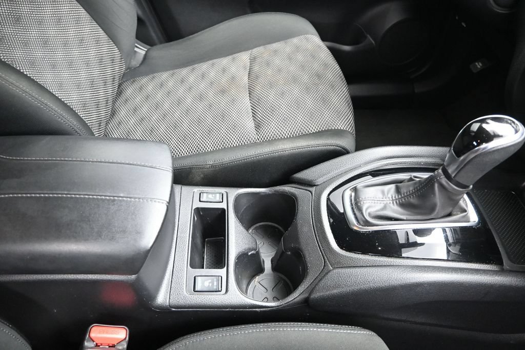 Used 2022 Nissan Rogue Sport SV FWD image 28