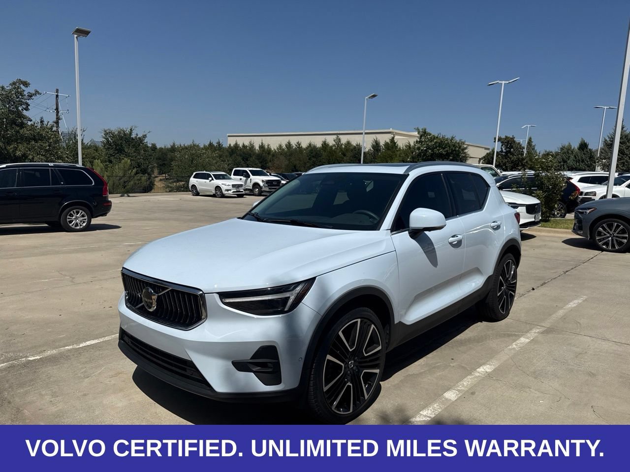 Certified 2024 Volvo XC40 B5 Ultimate w/ Protection Package Premier AWD/4WD image 1