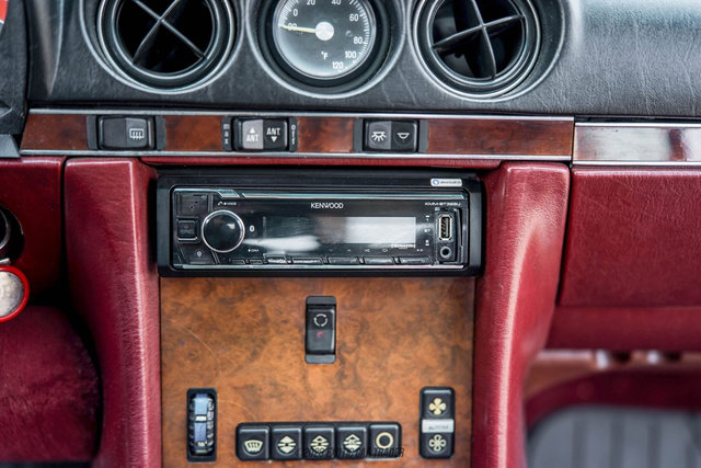Used 1988 Mercedes-Benz 560 SL image 33