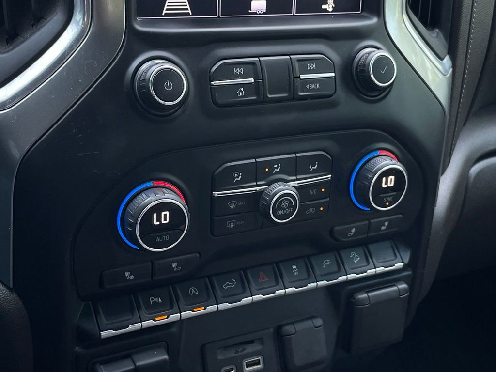 Used 2020 Chevrolet Silverado 1500 LT w/ Texas Edition AWD/4WD image 18