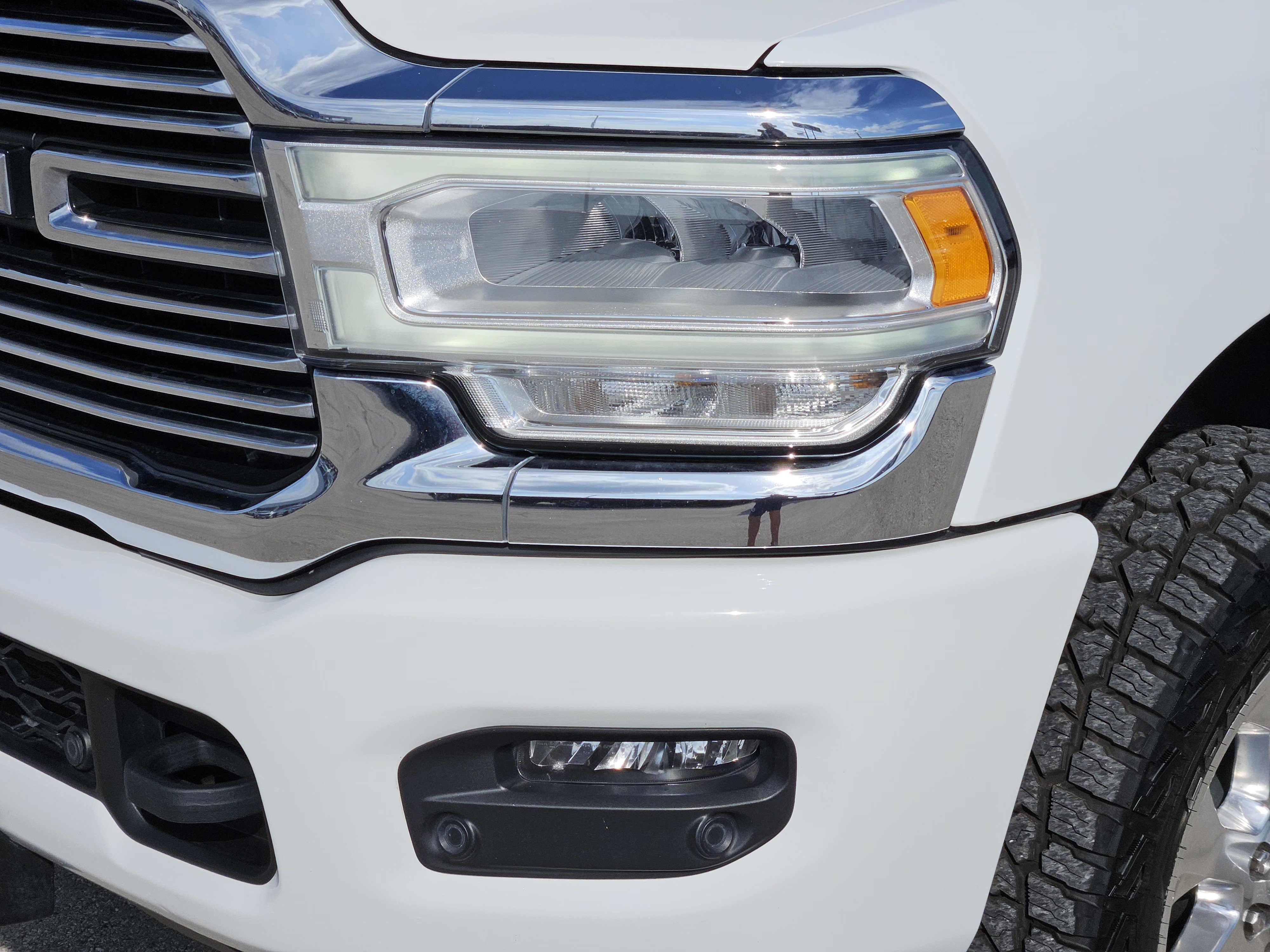 Used 2023 RAM 2500 Laramie AWD/4WD image 8