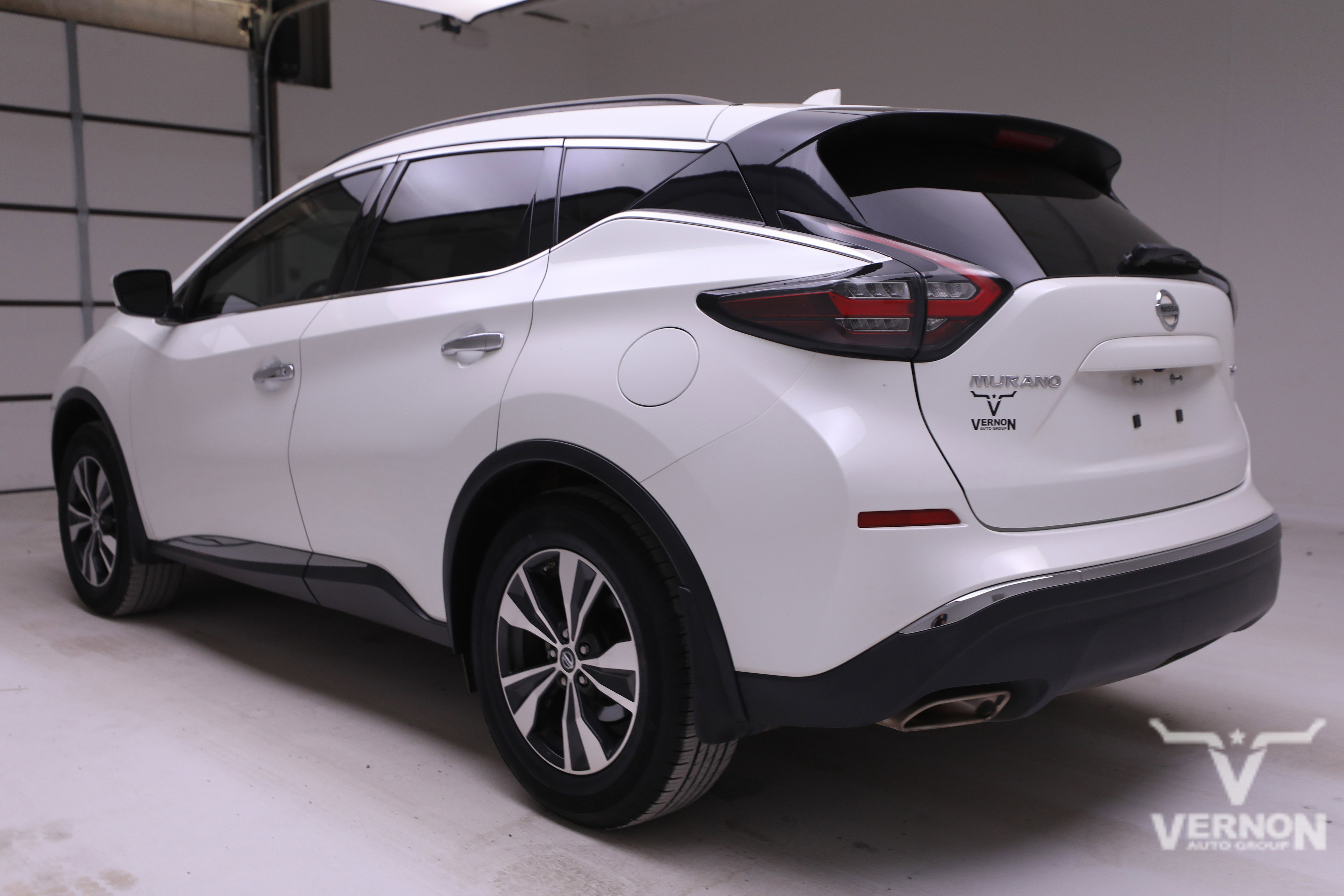 Used 2019 Nissan Murano SV image 3