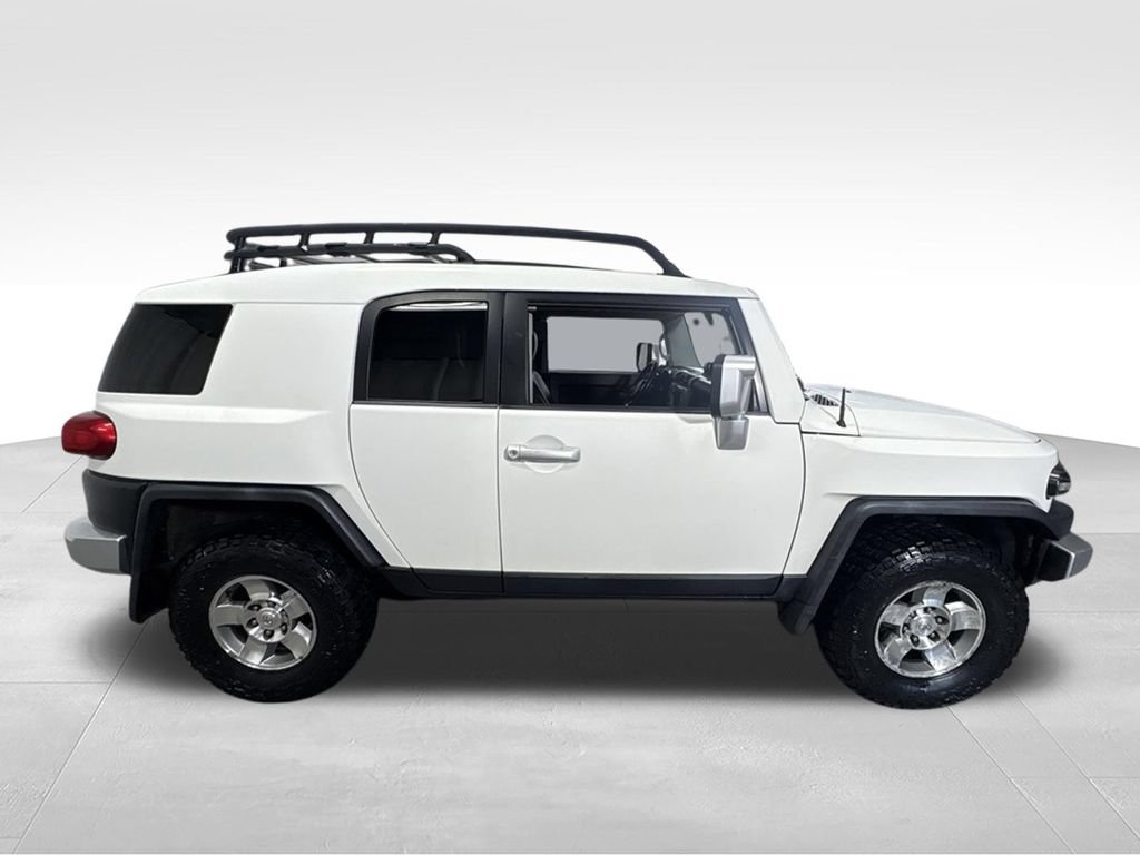 Used 2010 Toyota FJ Cruiser 4WD image 9