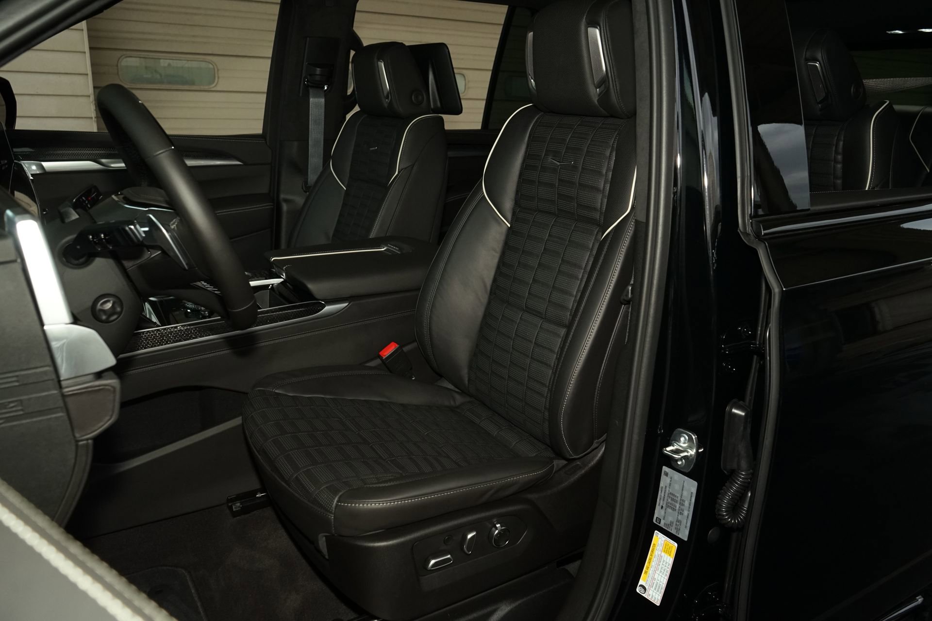 Used 2026 Cadillac Escalade V AWD/4WD image 10