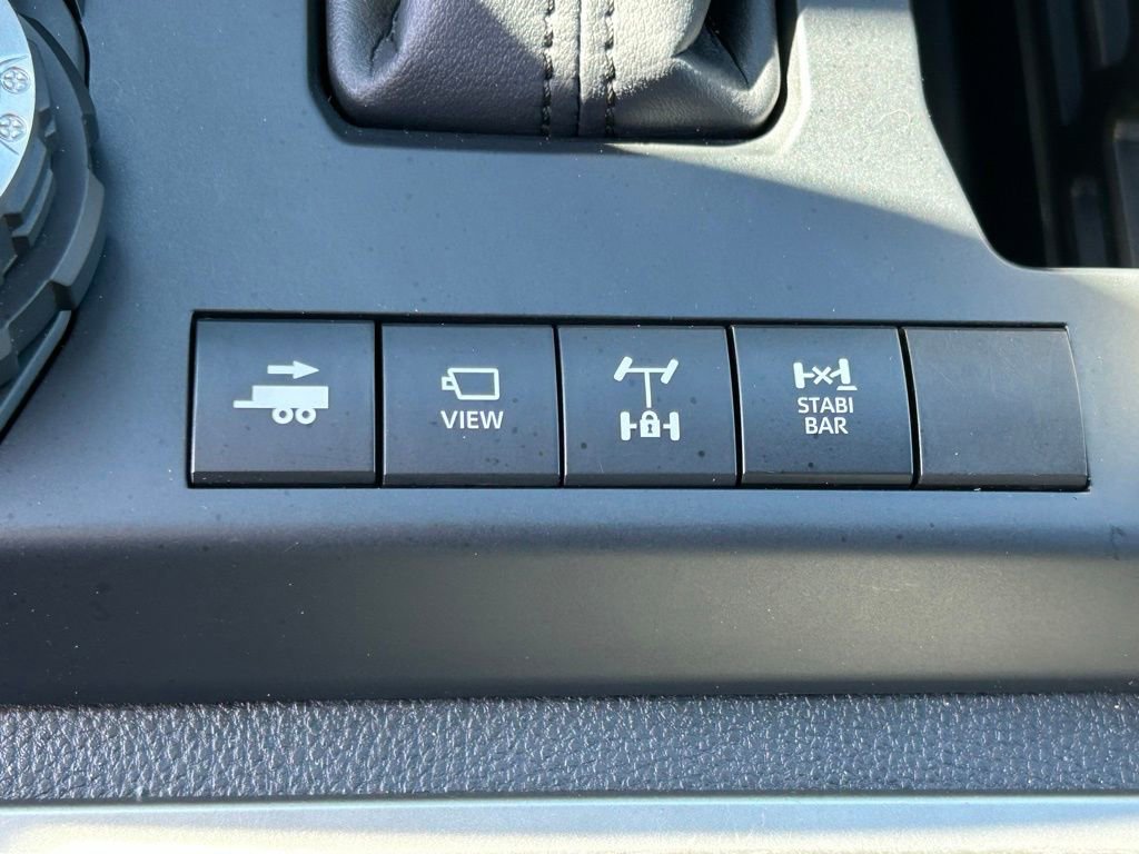 Used 2025 Toyota Tacoma Trailhunter image 36