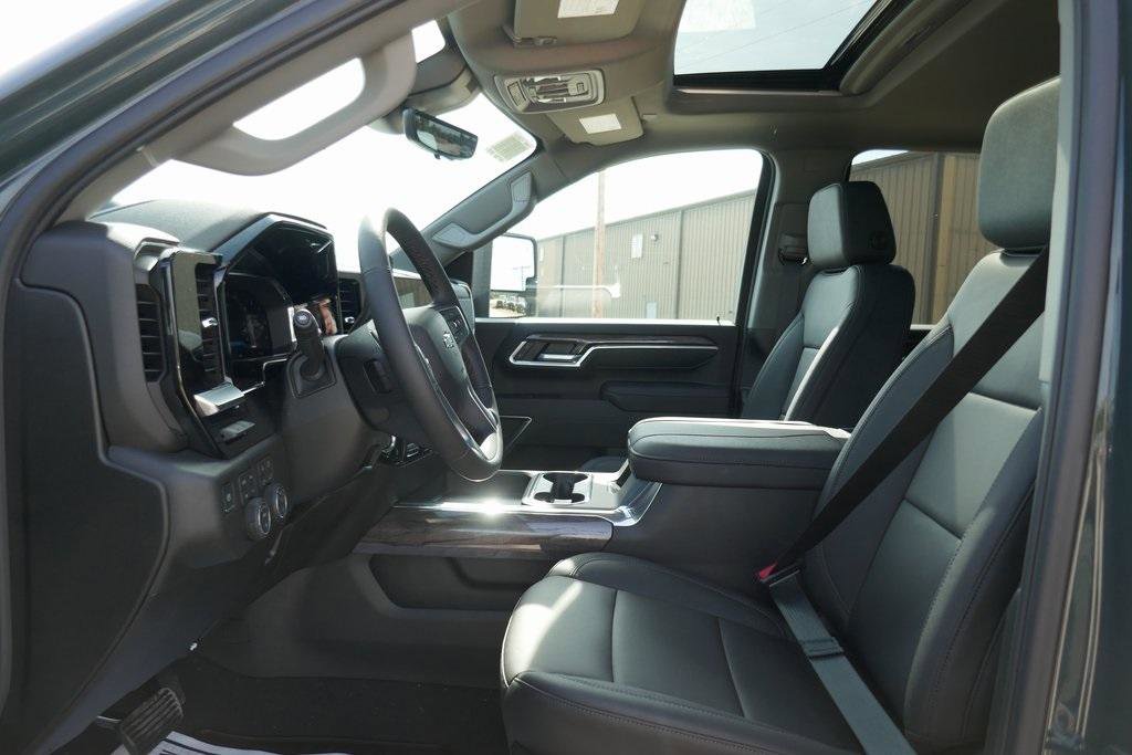 New 2026 Chevrolet Silverado 3500 LTZ w/ LTZ Plus Package image 15