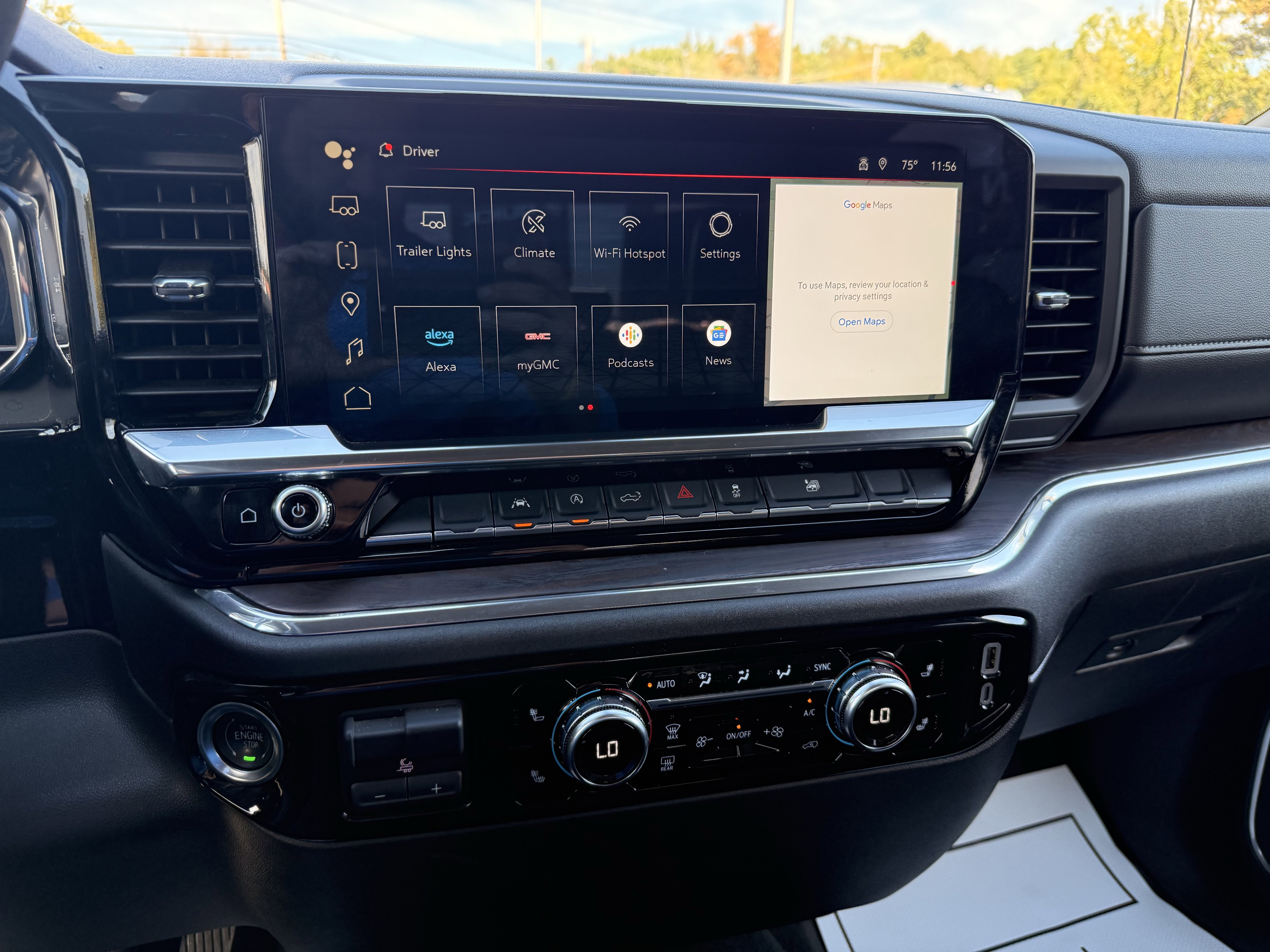 Certified 2025 GMC Sierra 1500 SLT image 16