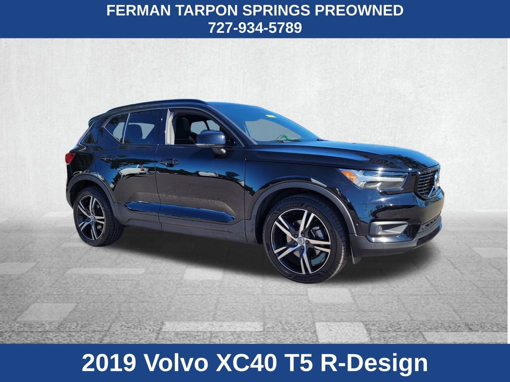 Used 2019 Volvo XC40 T5 R-Design
