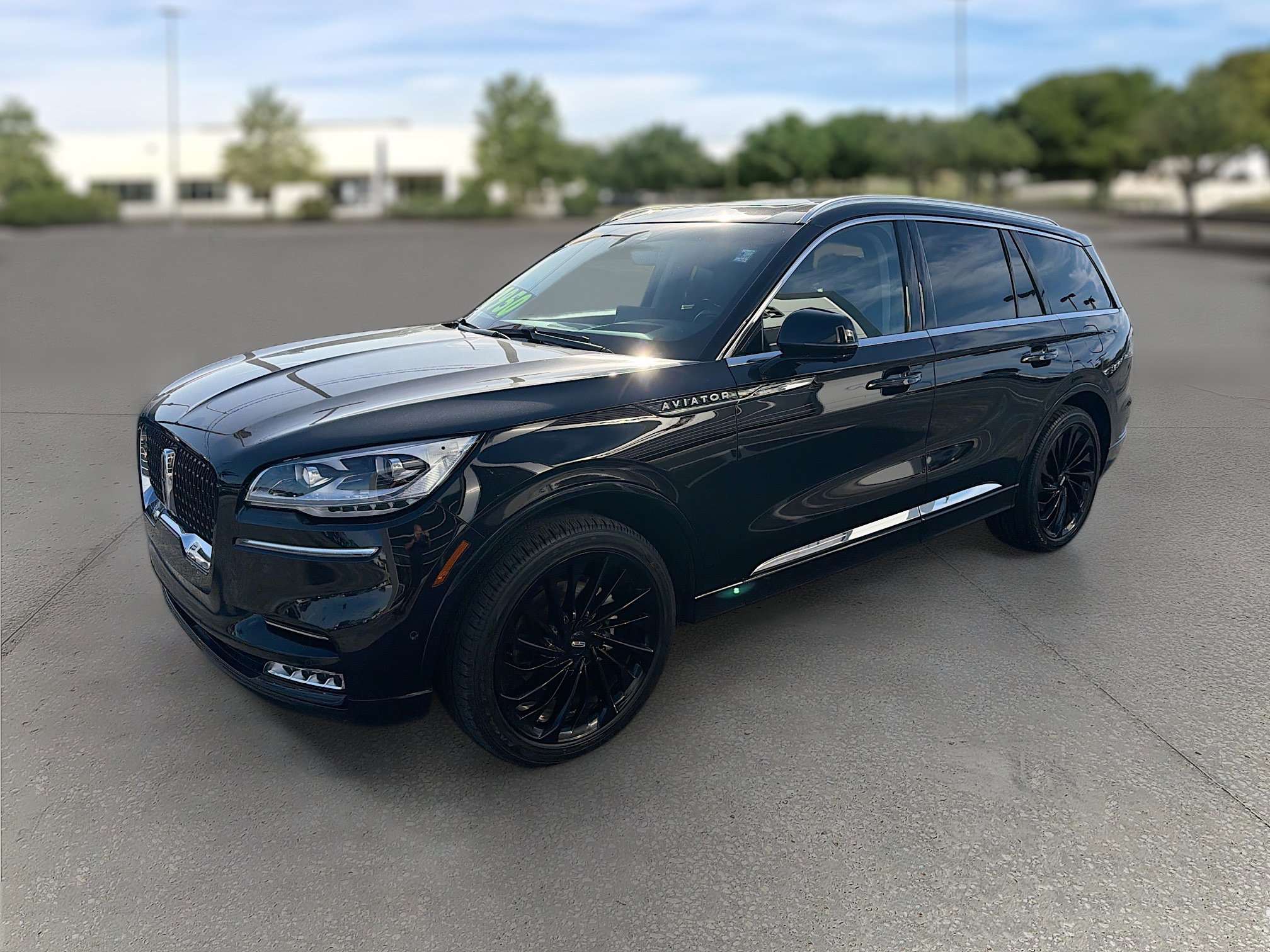 Used 2021 Lincoln Aviator Reserve w/ Equipment Group 210A AWD/4WD image 3