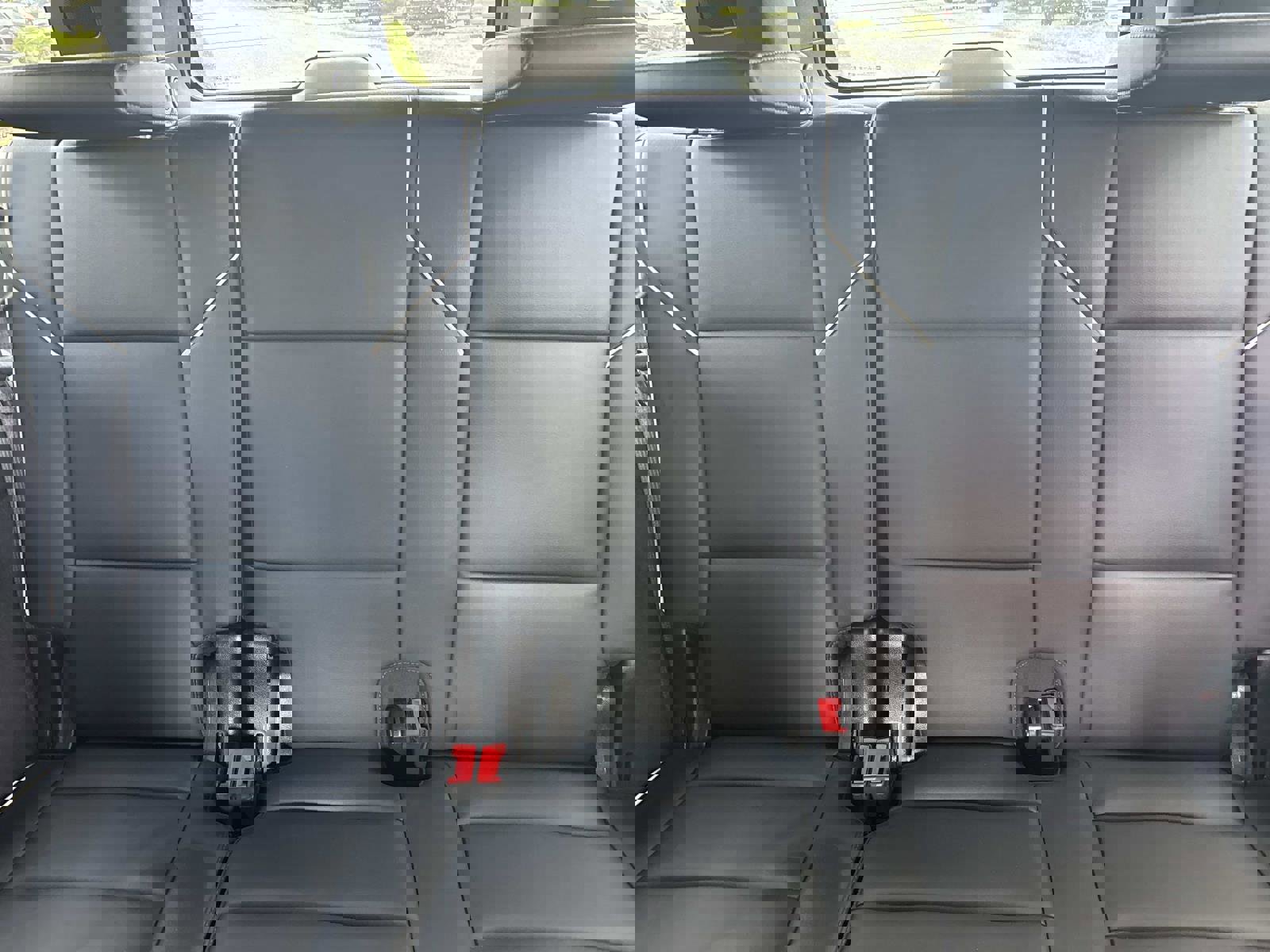 Certified 2025 Cadillac Escalade ESV Premium Luxury image 15