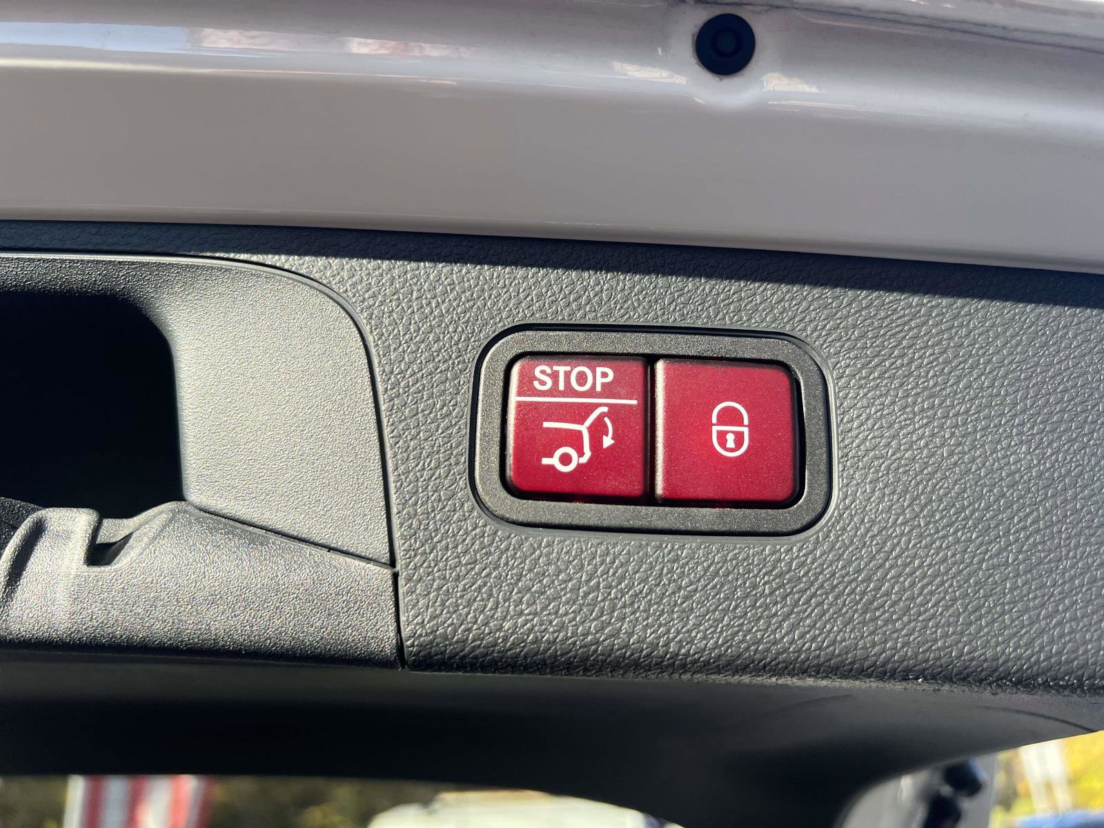 Used 2022 Mercedes-Benz GLC 43 AMG 4MATIC image 9