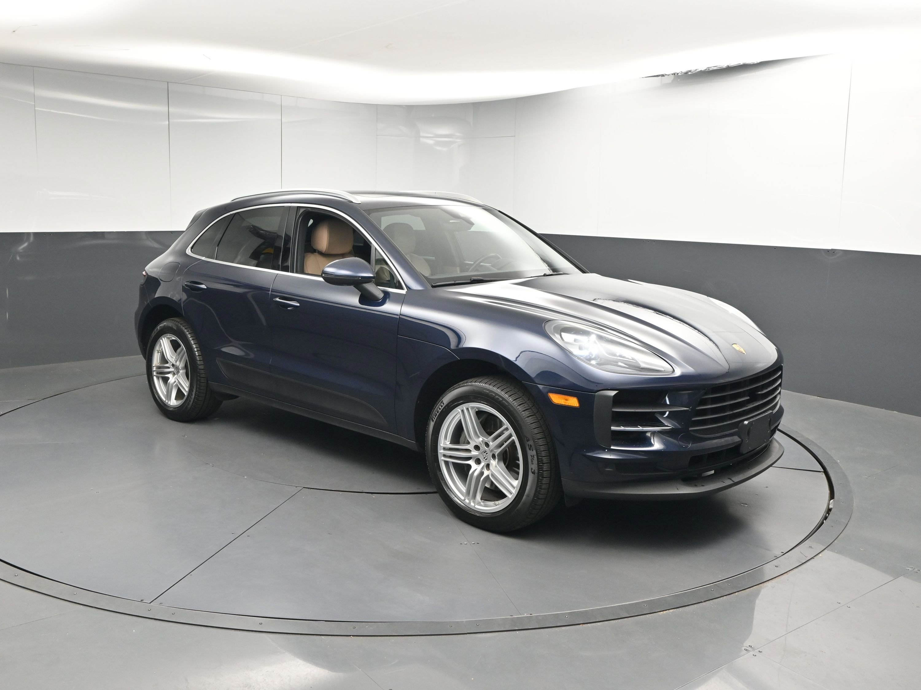 Certified 2020 Porsche Macan S image 27