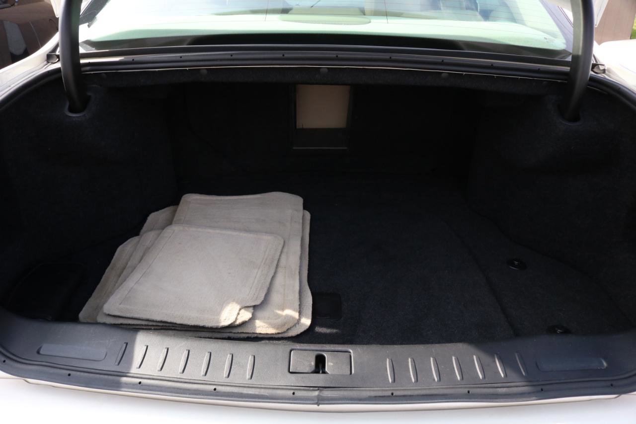 Used 2009 Cadillac DTS w/ Sun And Sound Package image 40