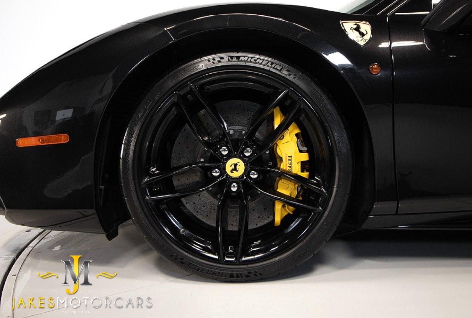 Used 2018 Ferrari 488 GTB image 59