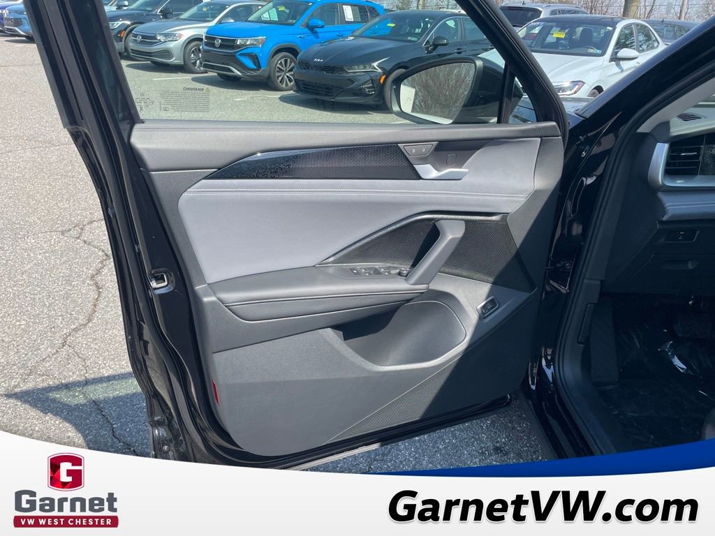New 2026 Volkswagen Tiguan SE image 10