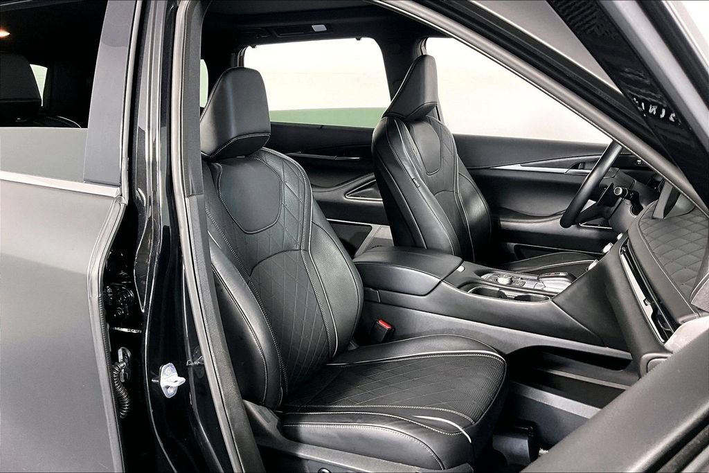 Used 2023 INFINITI QX60 Autograph w/ Cargo Package AWD/4WD image 7